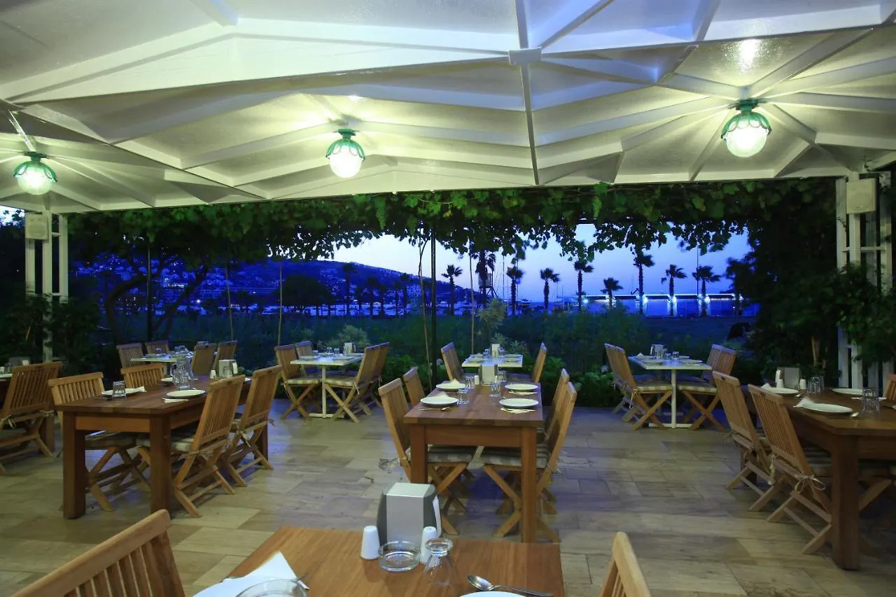 **  Catamaran Hotel Gündoğan Türkei