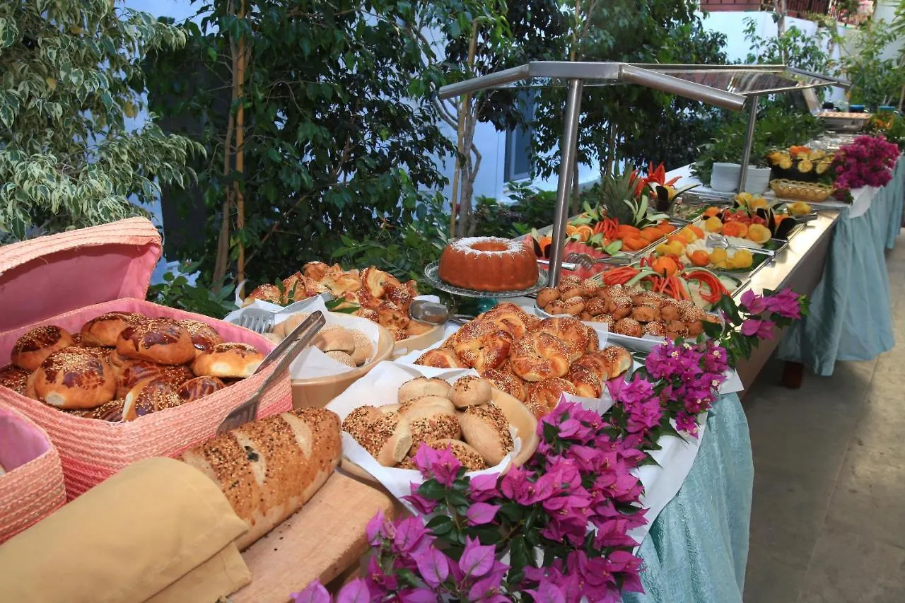 Catamaran Hotel Gundogan